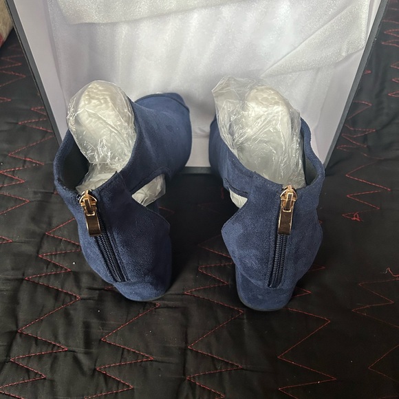 Toe Ankle Booties - Picture 2 of 4